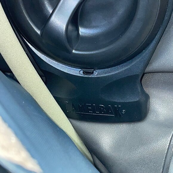 CamelBak Men’s Desert Camo Hydration Reservoir Tactical Maximum Gear Backpack - Picture 13 of 16